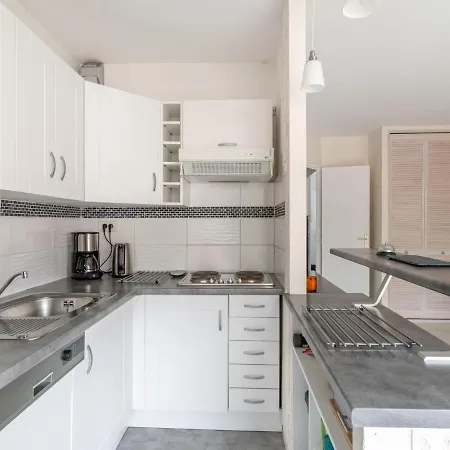 Appartement Plein Soleil-3 By Interhome